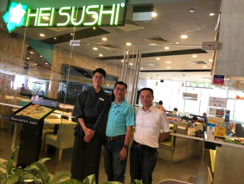 崇仁醫專餐飲管理科教師前往新加坡訪視海外實習學生