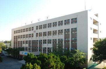 賀！崇仁校友許瓊文技正 榮獲111年行政院模範公務人員!! 恭喜!!